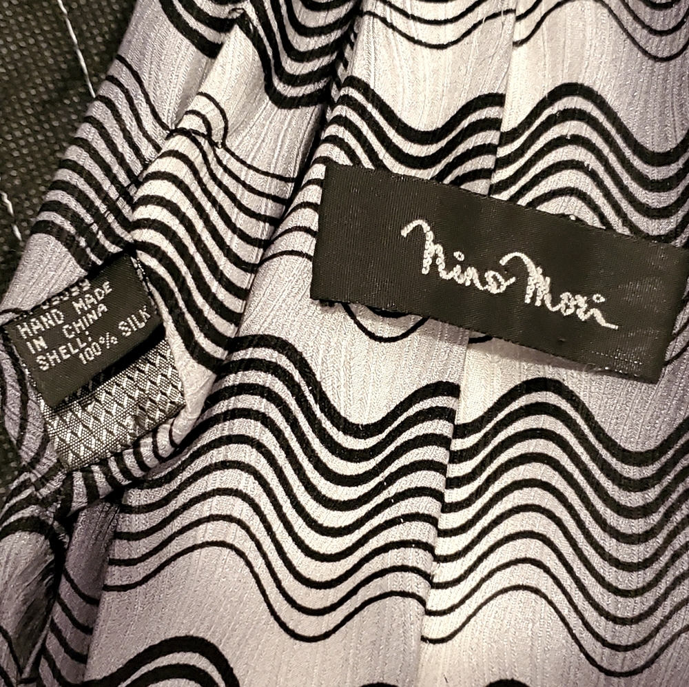 Handmade 100% silk men's Horizontal Stripe tie